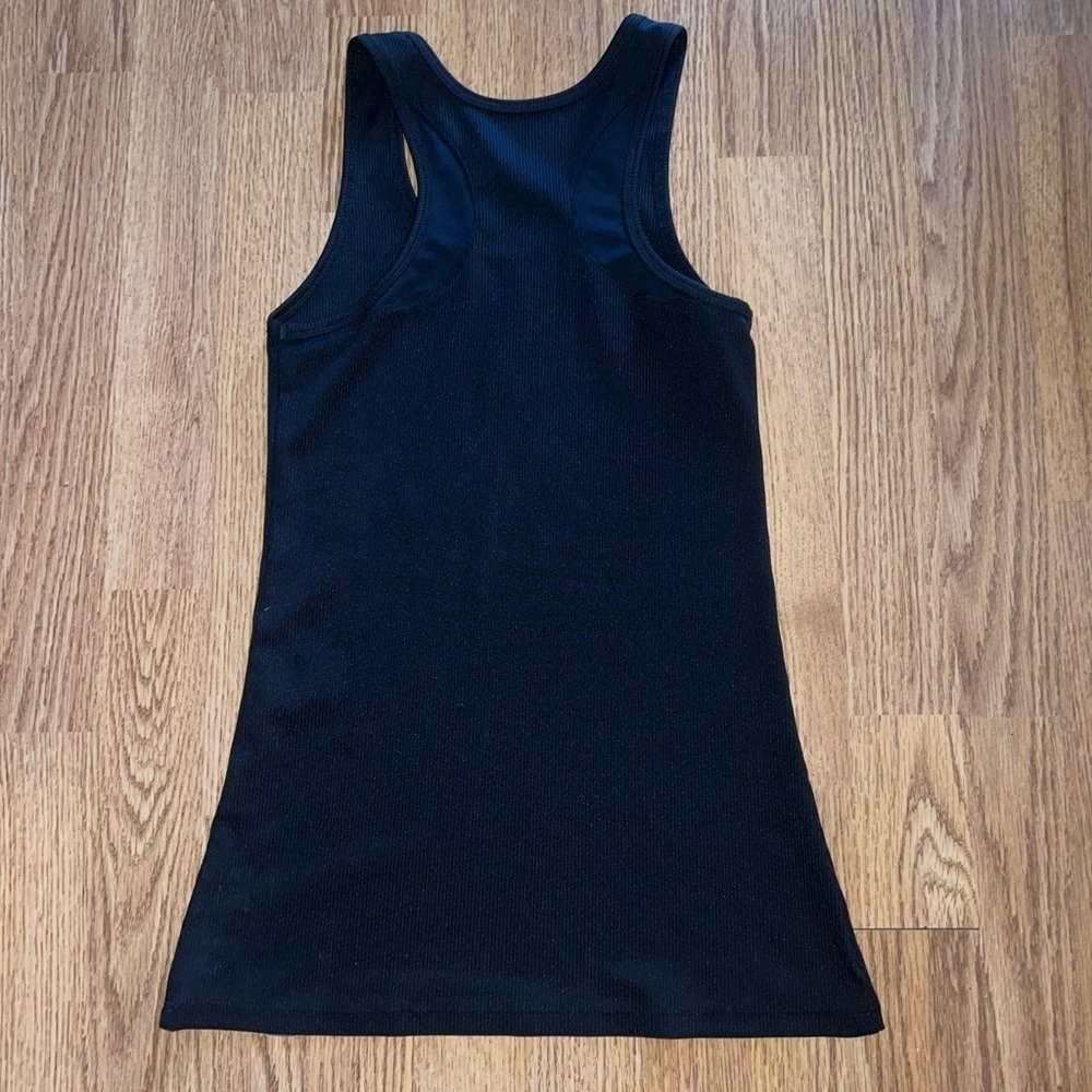 Under Armour Tank Top - Picture 3 of 4